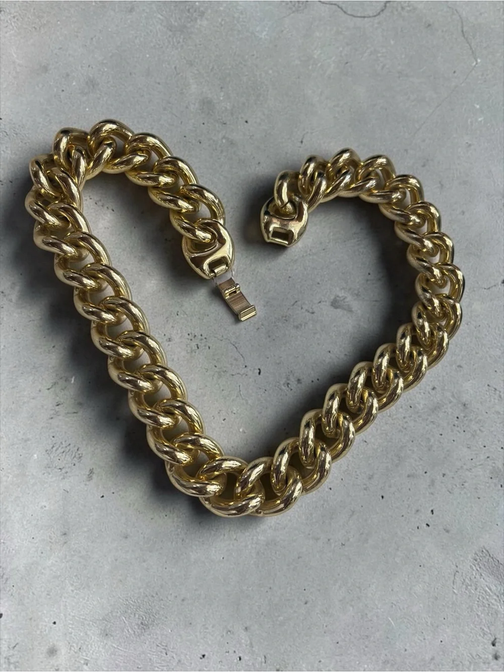 Heavy Gold Tone Cuban Link Chain Necklace Chunky Statement 18